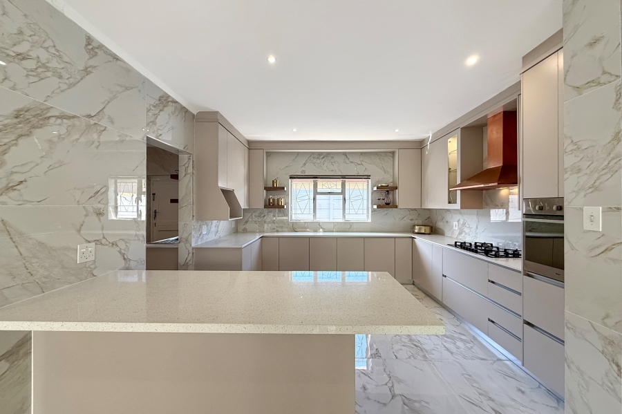 5 Bedroom Property for Sale in De Tijger Western Cape